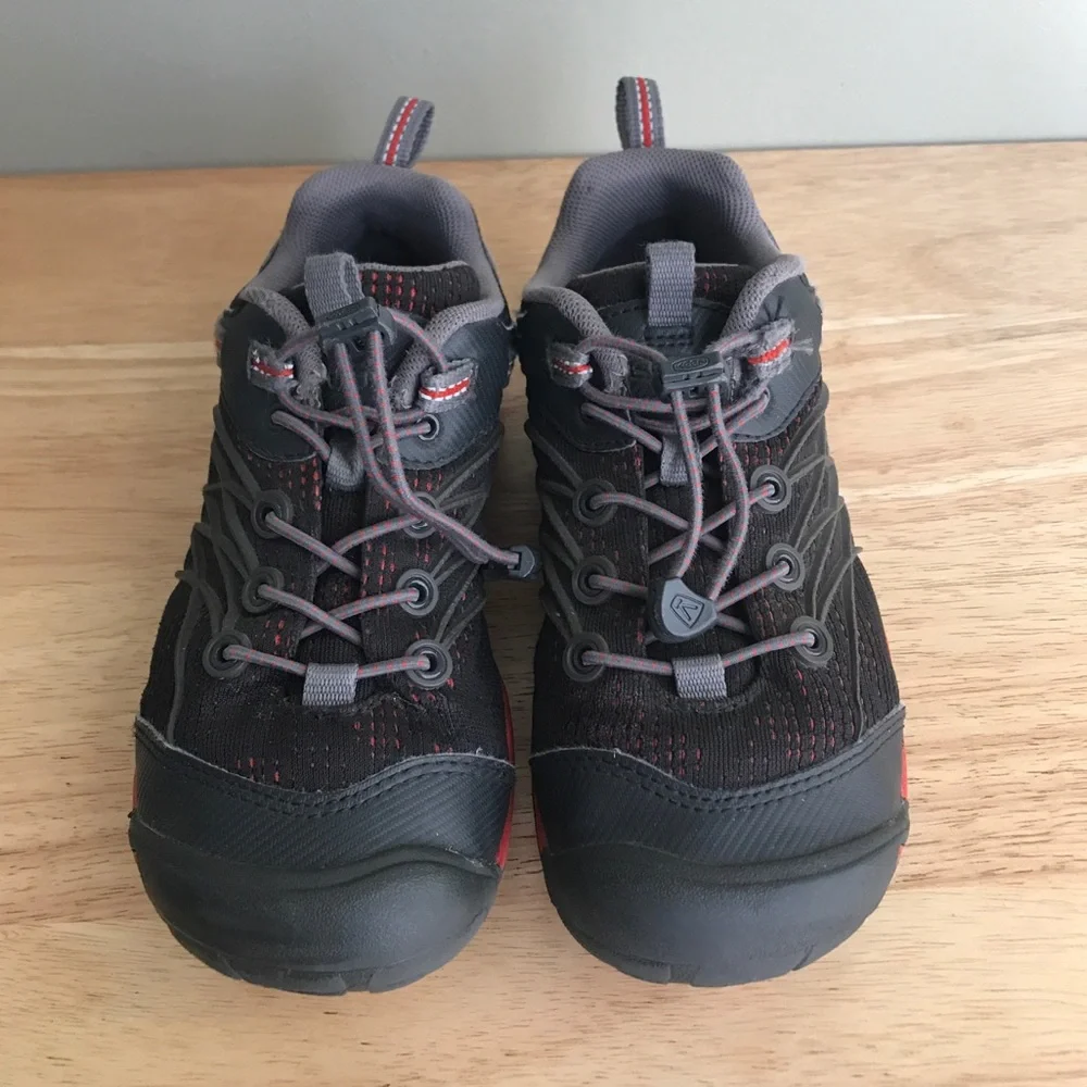 Keen Waterproof Shoes Big Kids Size: US 2 EUR 34 CM 21